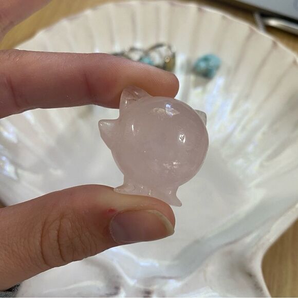 Pokémon jigglypuff rose quartz crystal carving 🎶 🎤 - Picture 3 of 5